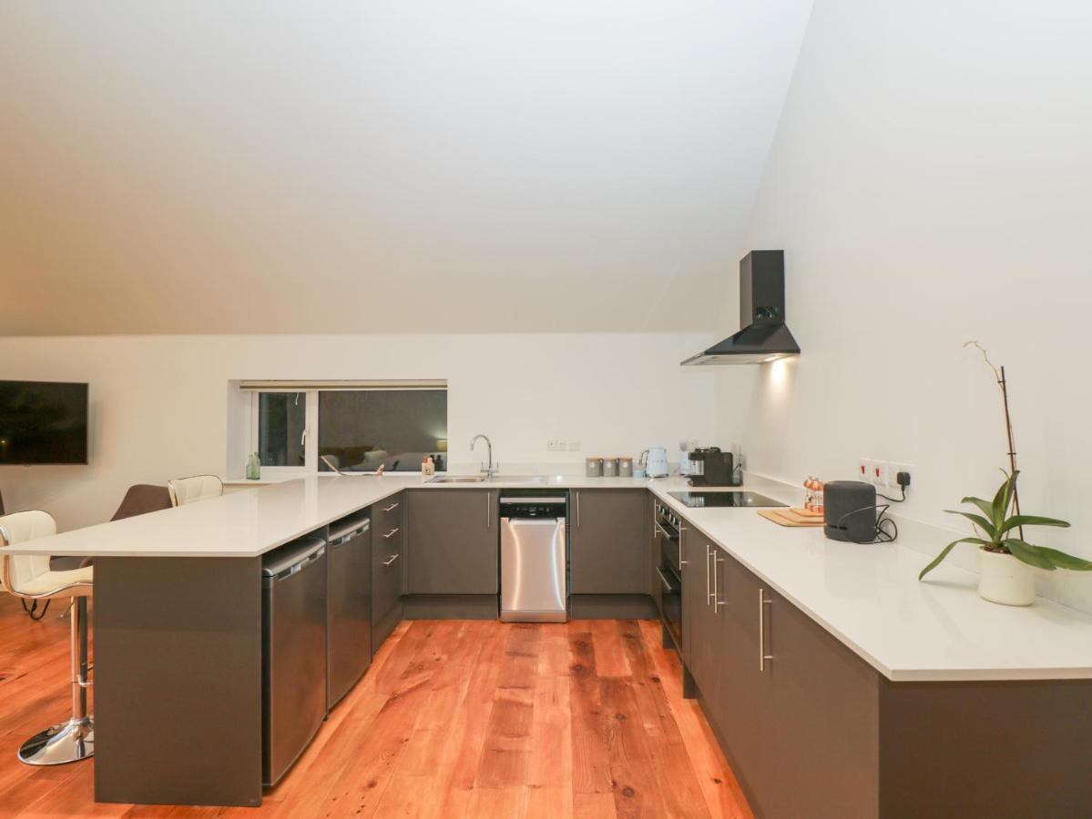 Upper Annex Daire Calne Dış mekan fotoğraf
